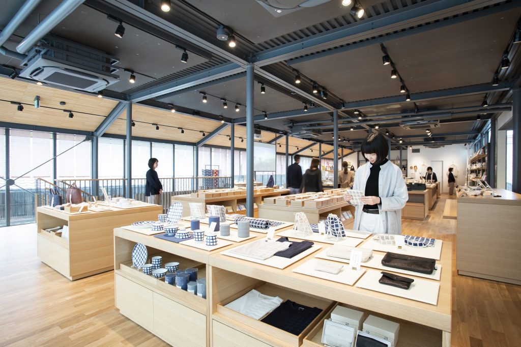 奈良の魅力を体感 中川政七商店 初の複合商業施設オープン ファッション雑誌 リンネル の読みもの