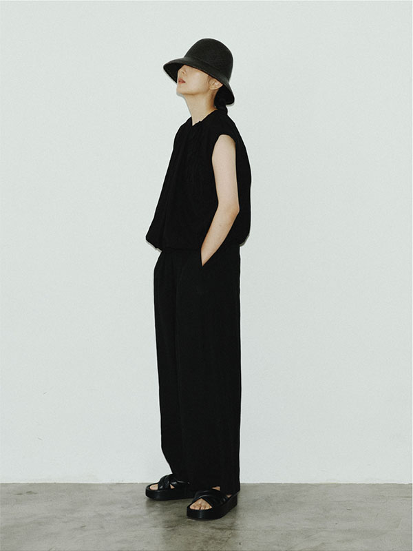 ネストローブ発 菊池亜希子さんコラボ服がサステナブル素材で登場 ファッション雑誌 リンネル の読みもの