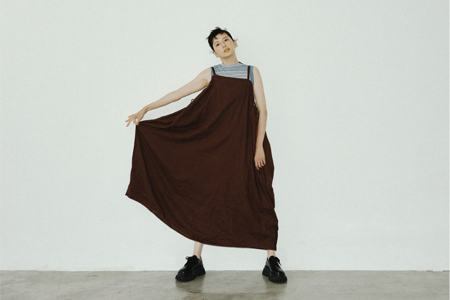 ネストローブ発 菊池亜希子さんコラボ服がサステナブル素材で登場 ファッション雑誌 リンネル の読みもの