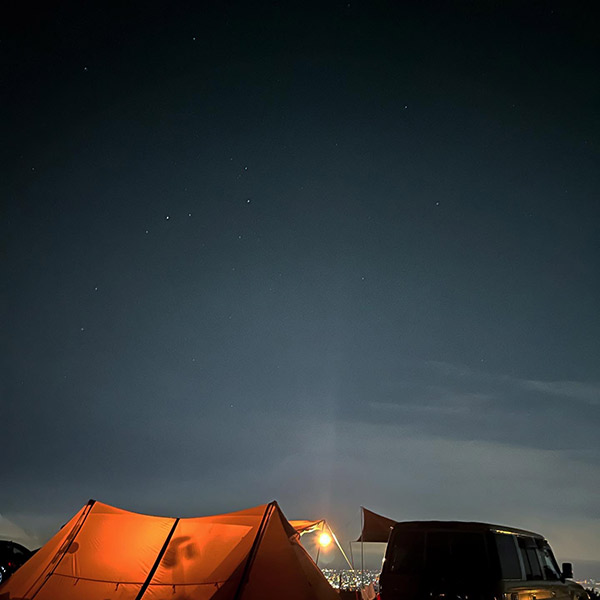 圷みほさんの夜空がきれいなキャンプ