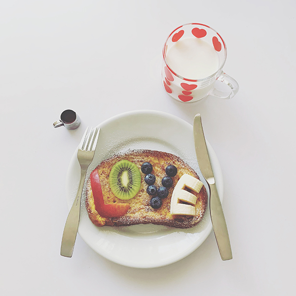 【valoさんのかわいい朝ごはんの作り方 #01】 フルーツでおめかし！ LOVEフレンチトースト