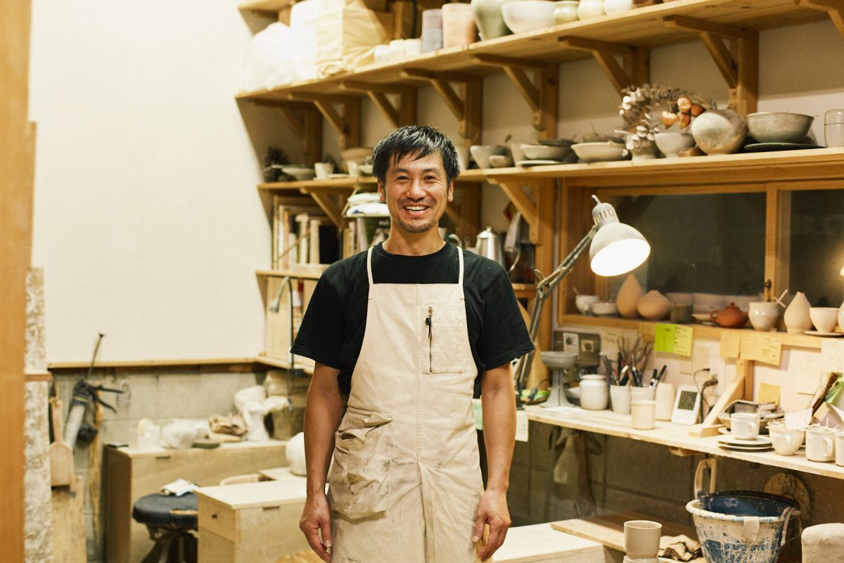 山口市のお寺の敷地から生まれる「水ノ上窯」のシンプルで温かな陶磁器