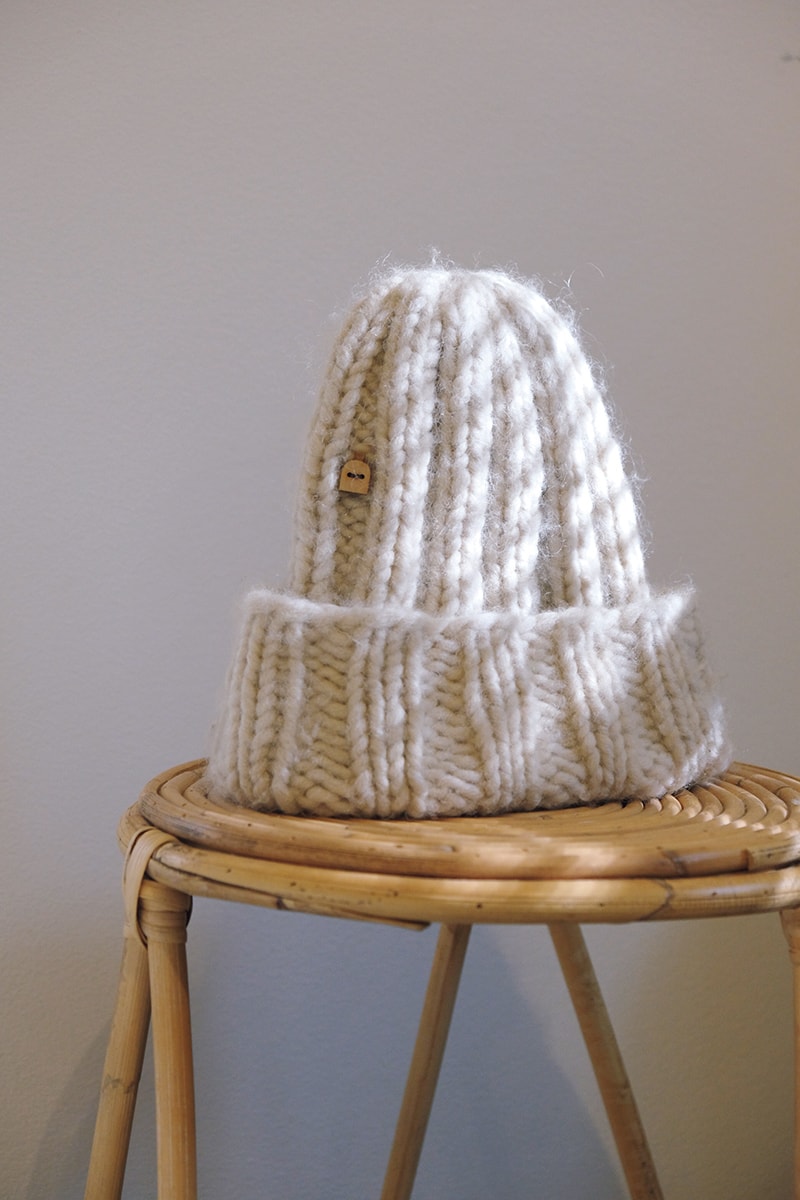 お気に入りのブランドのもこもこのニット帽：フィンランド在住 “北欧、かもめと暮らす ナナさん”の #北欧の冬支度