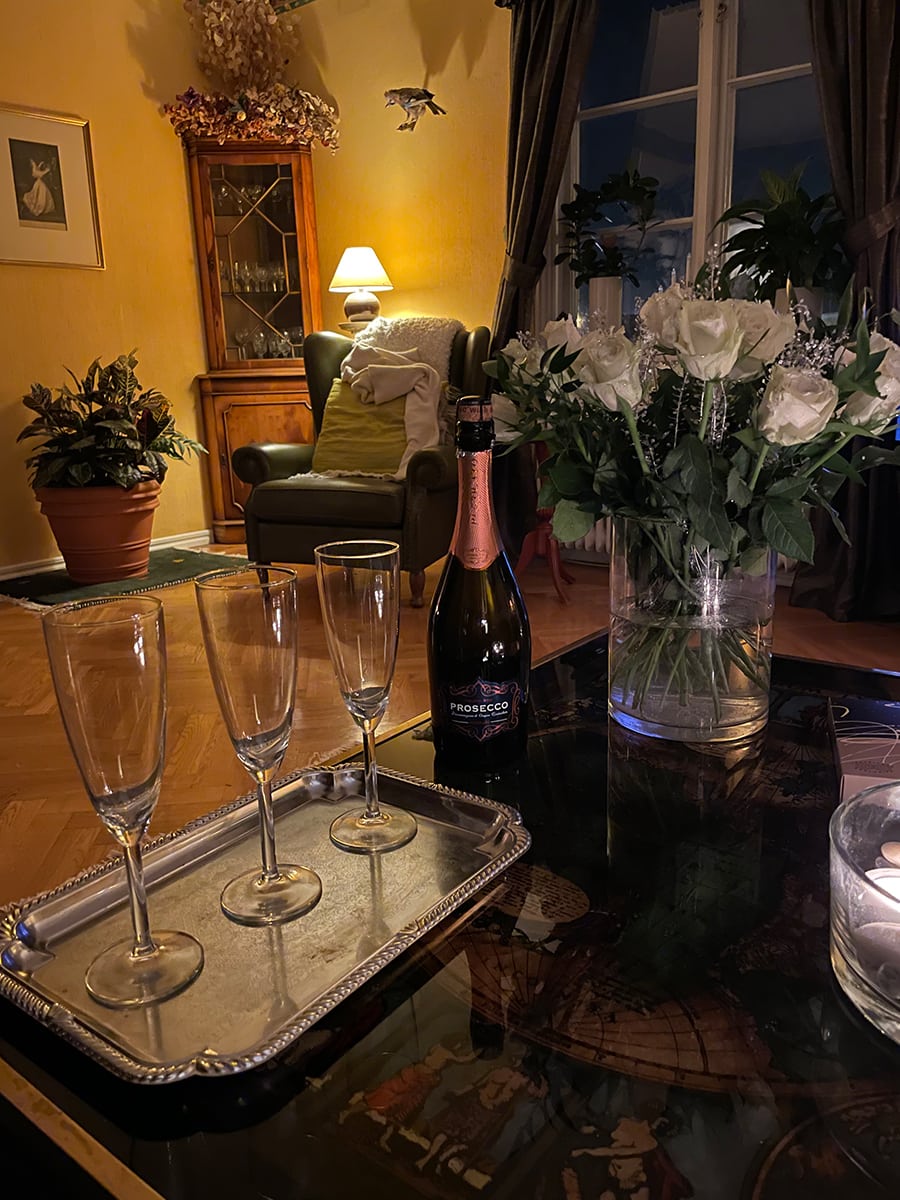 新しい年になるとシャンパンやスパークリングワインで乾杯を