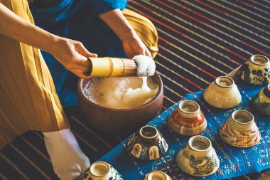 沖縄で古くから客人をもてなす際に振舞っていた「ぶくぶく茶」