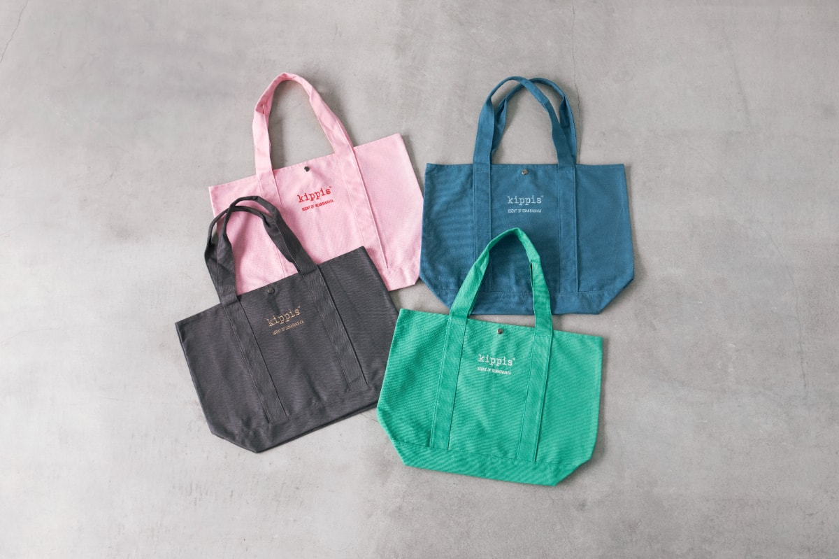 kippisのカラフルなステッチロゴトートバッグ | ファッション