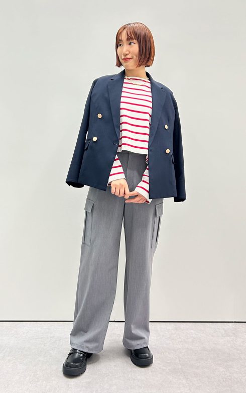 ロペピクニック プレス 柚木愛理さんの私服ファッションスナップ。赤ボーダーとパール風ネックレスでフレンチシックに