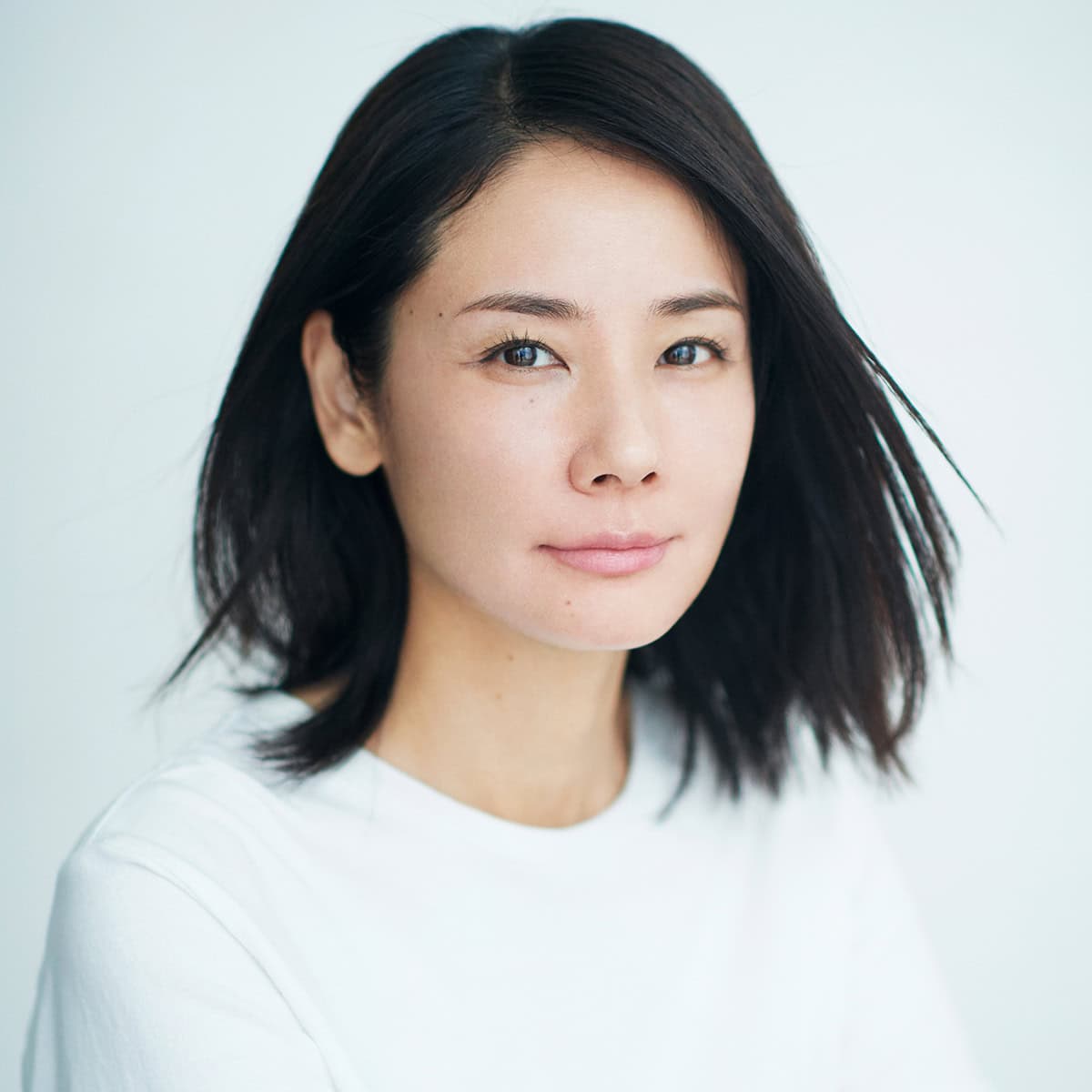 吉田羊　等身大パネル１枚 Amazon.co.jp: 吉田羊写真 サイズはL版です。35枚セット