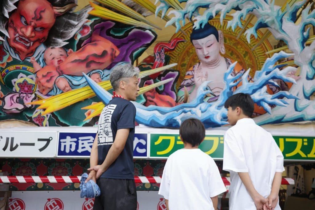 いよいよ祭の舞台へ！