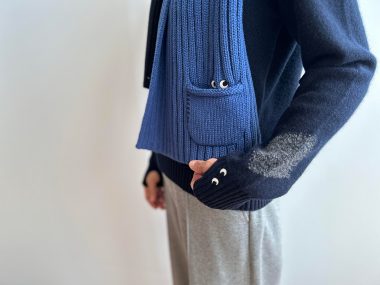 【UNIQLO x ANYA HINDMARCH】ヒートテックニットマフラー×パフテックシャツジャケットで着こなし