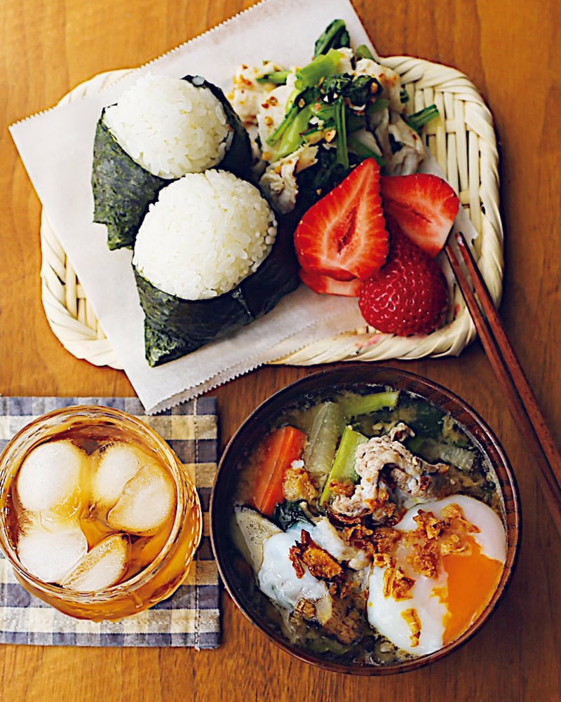 朝ごはんをしっかり食べて一日を乗り切る