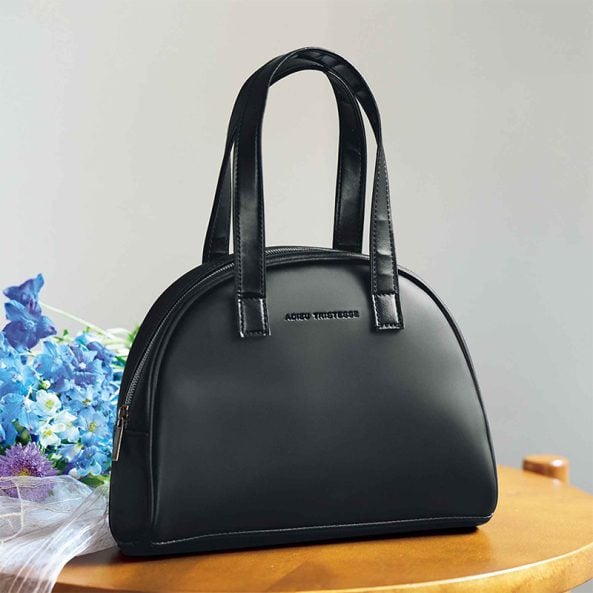 リンネル2025年3月号付録　ADIEU TRISTESSE × kazumi［ アデュー トリステス × kazumi ］持ちやすさにこだわった 美シルエットなおめかしバッグ