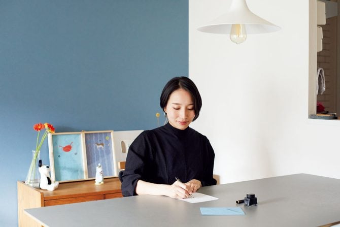 書道家の大江静芳さん