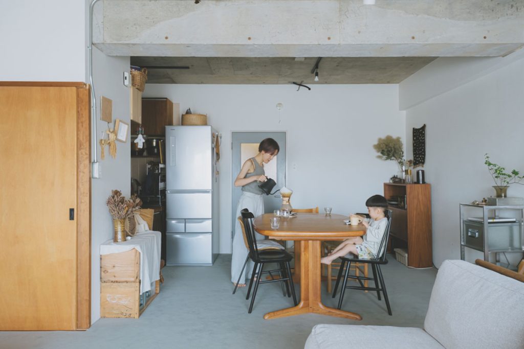 家族はもちろん、友人と過ごすことも多いダイニング。