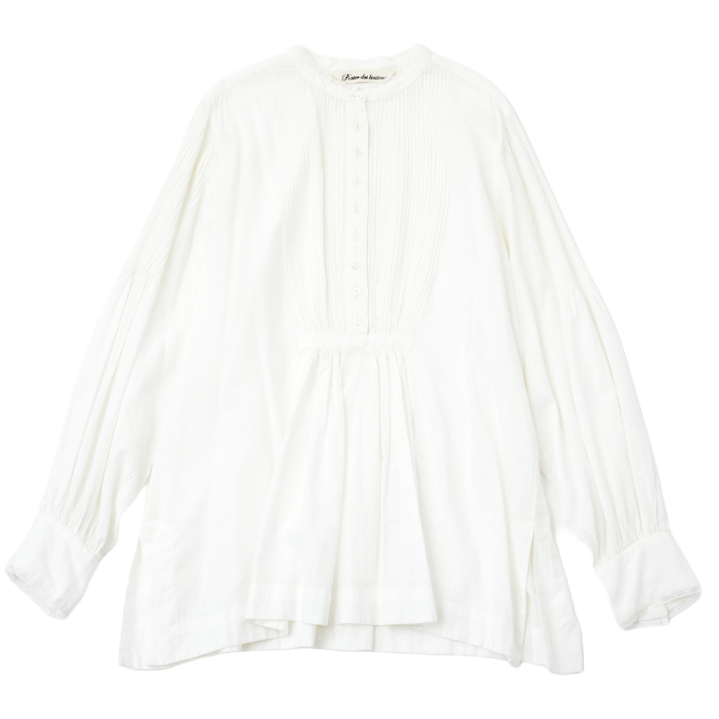 Porter des boutonsのブラウス