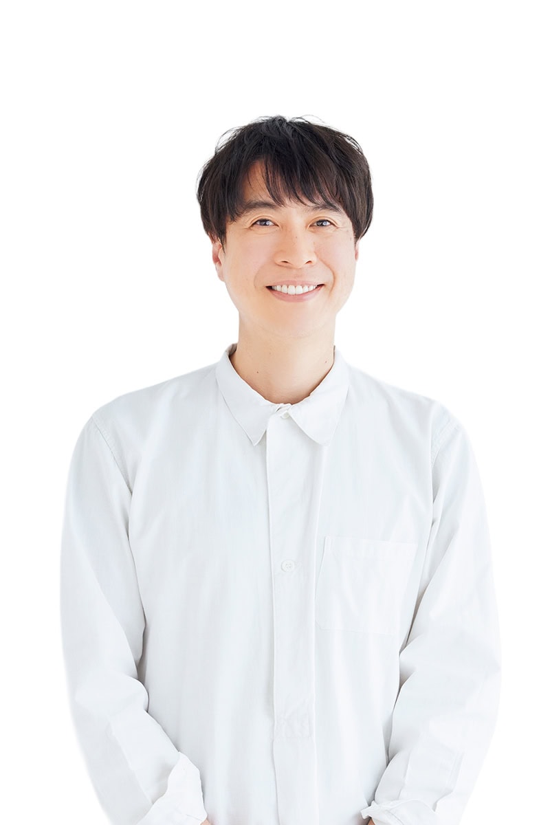 「男性も美容を楽しんでいきましょう！」と話す料理家のコウケンテツさん。