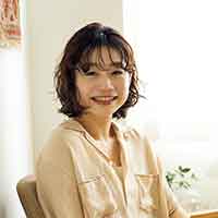 スタイリスト 岩佐知布由さん