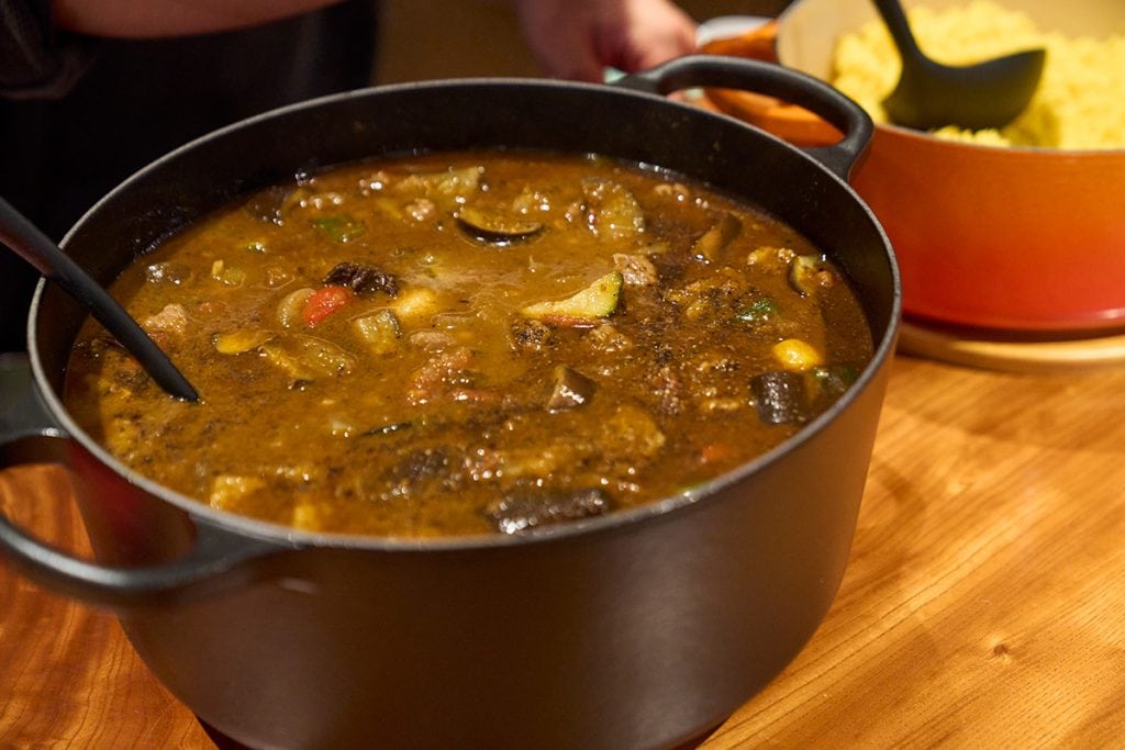 【ル・クルーゼ】フランスの家庭料理「ナヴァラン」をスープカレー風にアレンジ！