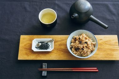 香菜子さんは、圧力鍋で炊いて3～4日 保温しながら発酵させた「酵素玄米」で七号食を実践！