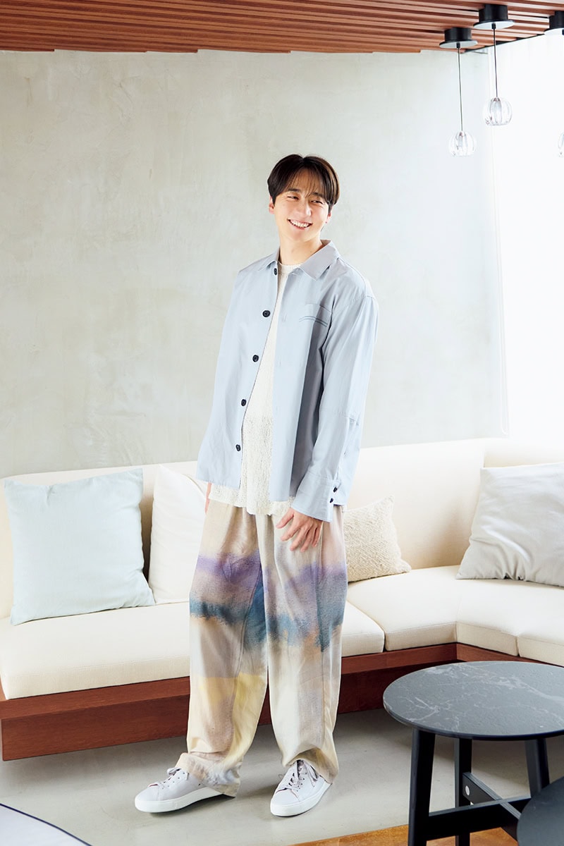 「10代で始めた写真が“自分探し”のツールになっている」と話す小関裕太さん。