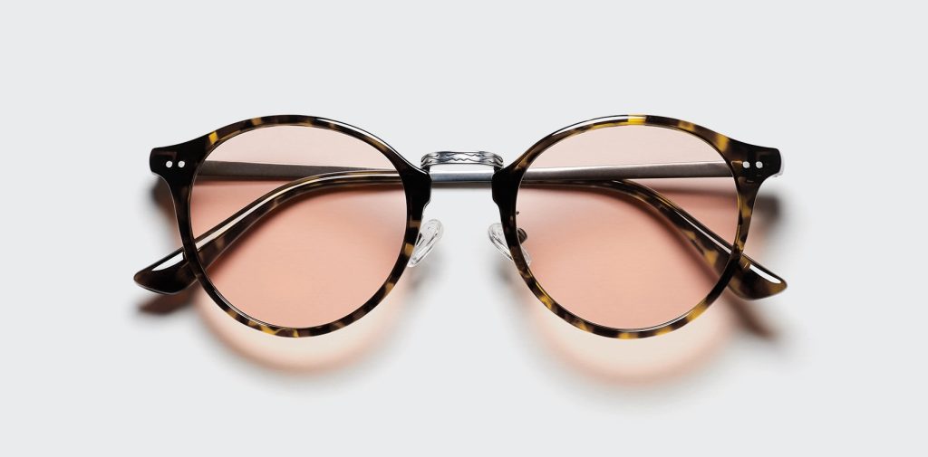 サングラス（ボストンコンビ）￥1,990／ユニクロ
