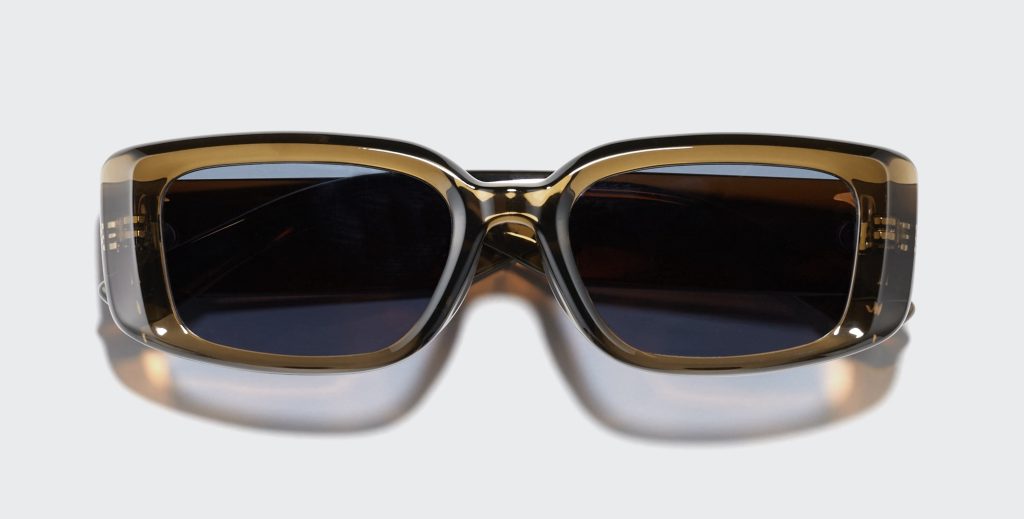 サングラス（レクタングル）￥1,990／ユニクロ