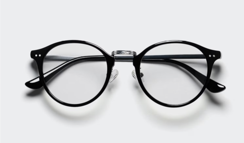 サングラス（ボストンコンビ）￥1,990／ユニクロ