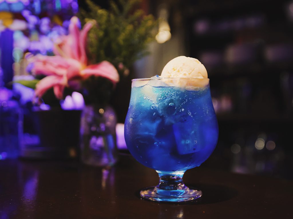 阿佐ヶ谷の喫茶店　gionのクリームソーダ