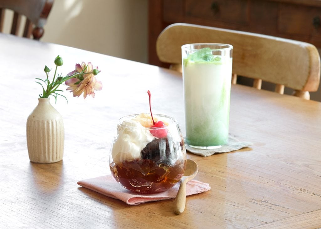 おうちカフェ風スイーツ＆ドリンクレシピ　ほうじ茶ゼリーパフェ＆抹茶アイスラテ