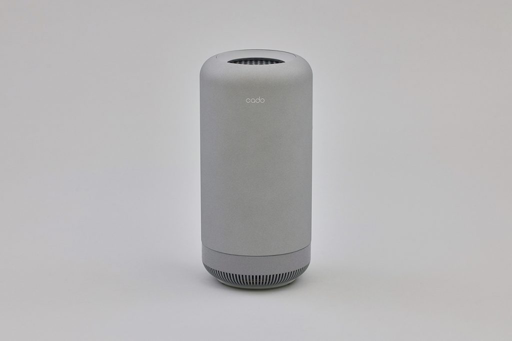 〈カドー〉の除菌脱臭機 SAP003は、スタイリッシュな見た目＆オゾンの力でにおいを吸引！