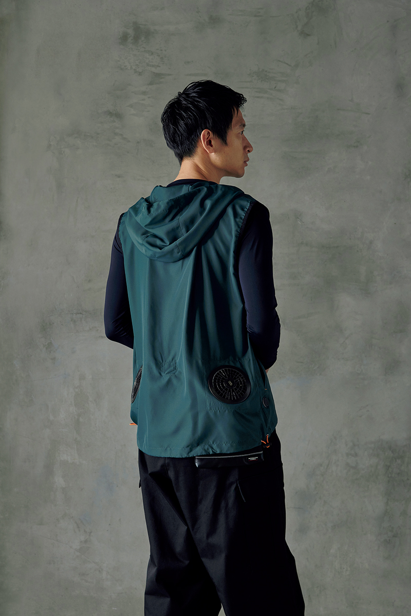 <アイリスオーヤマ>のクールウェアフード付きベスト FC23300-BRMで、おしゃれに熱中症対策!