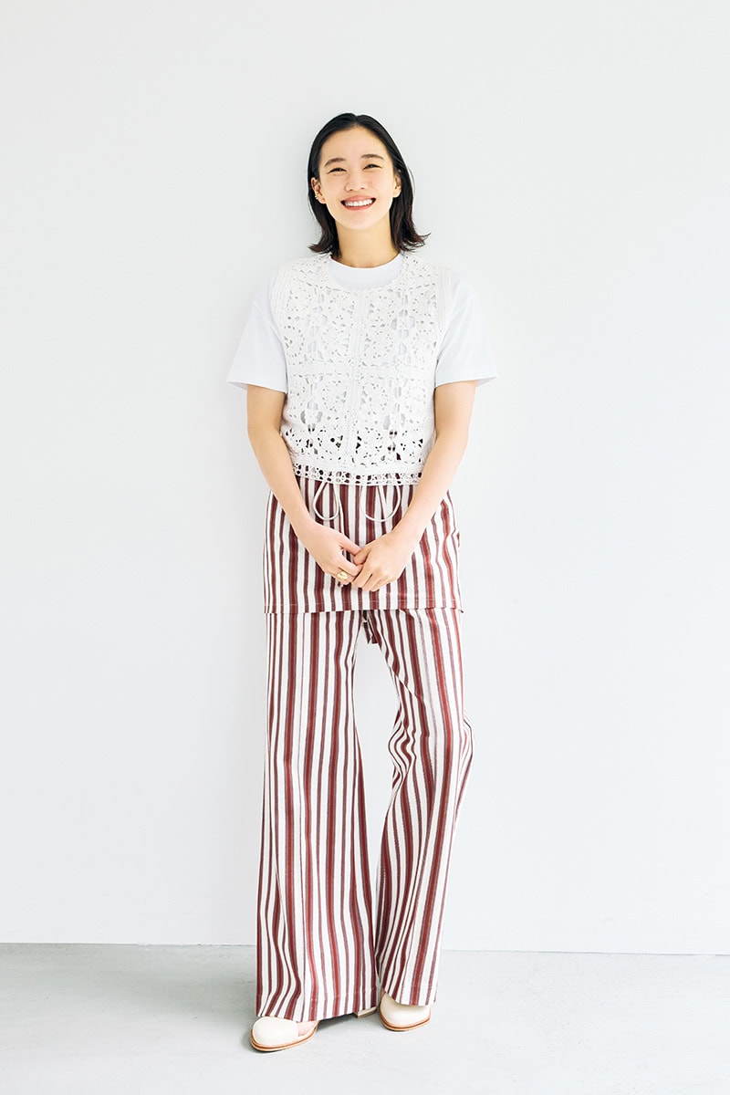 蒼井優さんのパンツコーディネート　リンネル2025年9月号表紙インタビュー