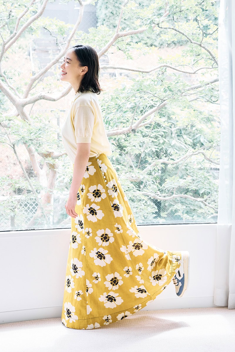 蒼井優さんのスカートコーディネート　リンネル2025年9月号表紙インタビュー