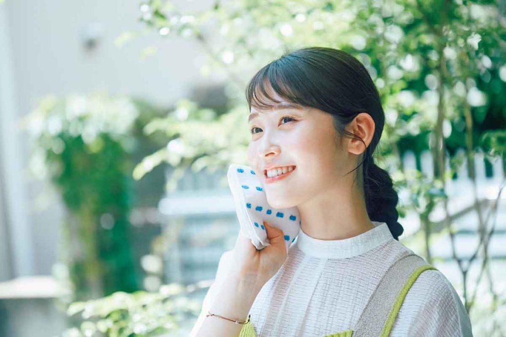 ハッカ油の使い方③ハンカチに香りを移して