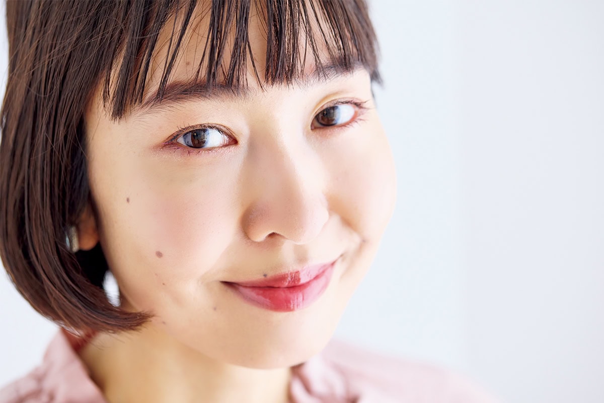 保谷幸栄さんは、色を使ったメイクが気分！