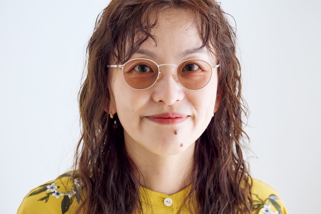 河合杏香さんお気に入りのマイキータのサングラスは軽量フレームと調光が便利！