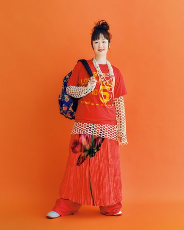 黒木華さんのTシャツコーディネート　リンネル2025年10月号表紙インタビュー