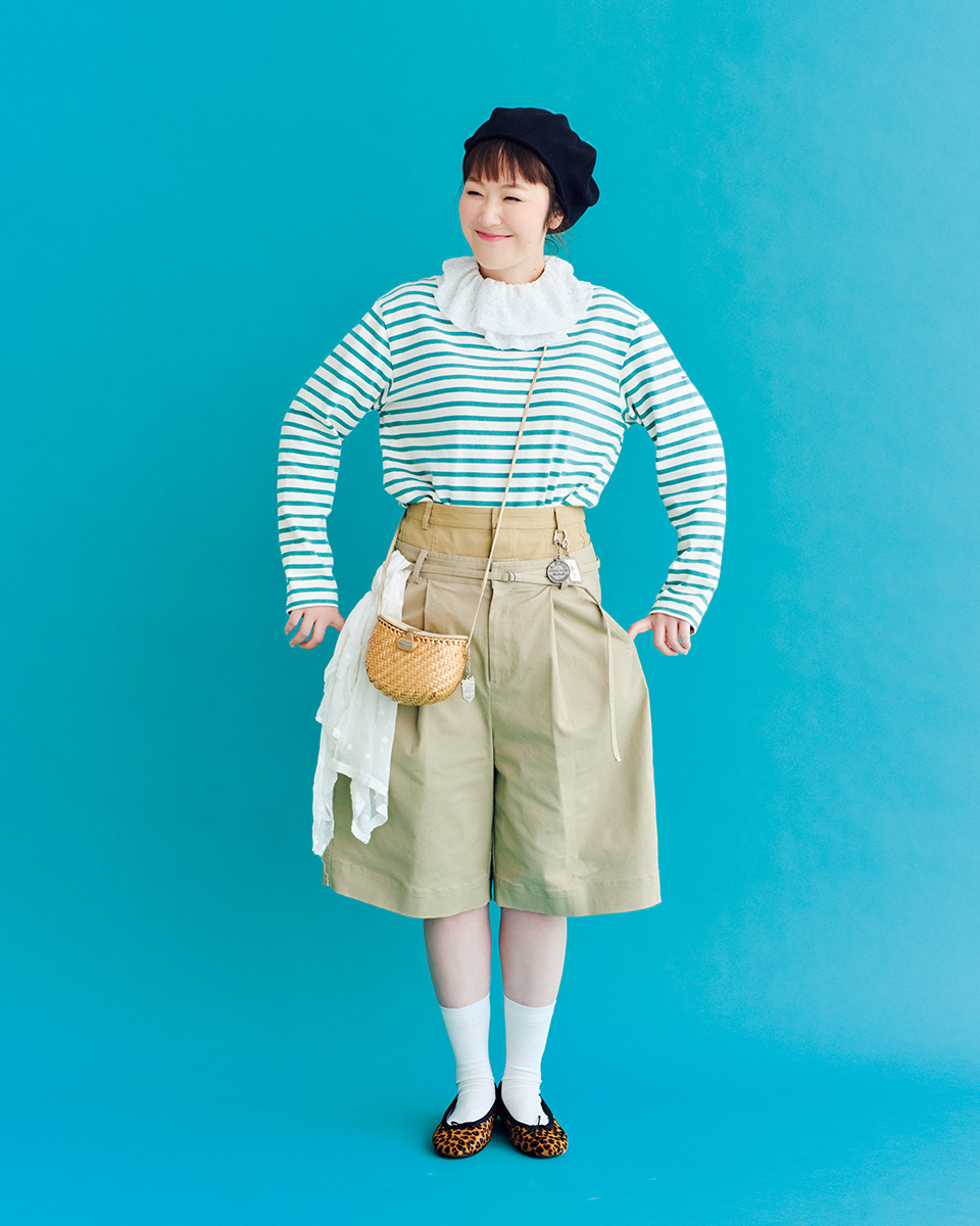 黒木華さんのハーフパンツコーディネート　リンネル2025年10月号表紙インタビュー