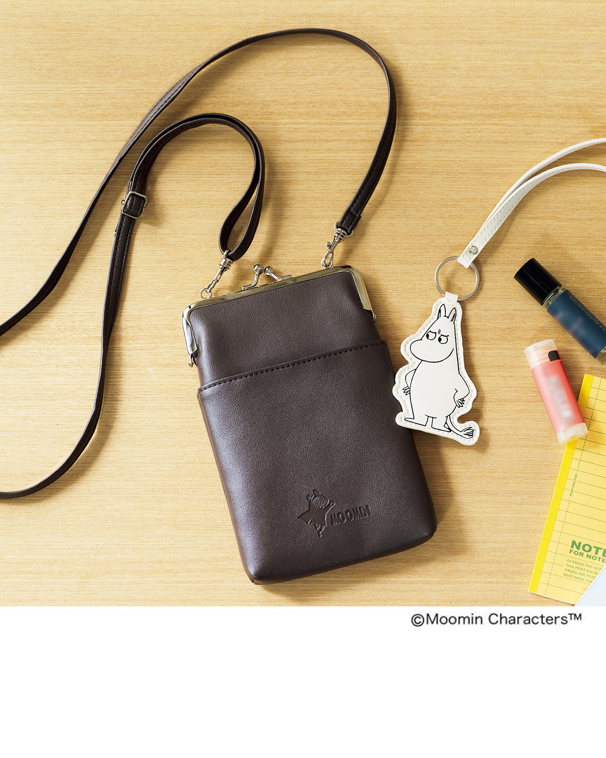 12月号付録はムーミン！がま口スマホショルダー&レザー調バッグチャーム
