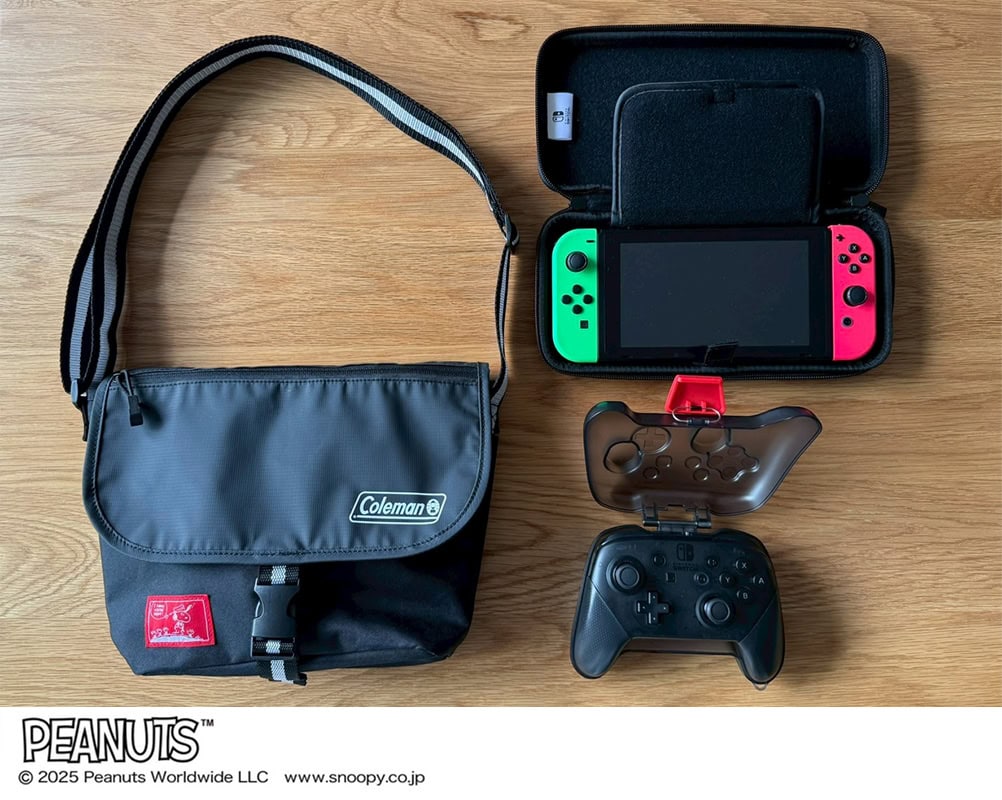 Switchは、ケースに入れたまま収納が可能！こちらもさらにコントローラーなど必要なアイテムをいれて