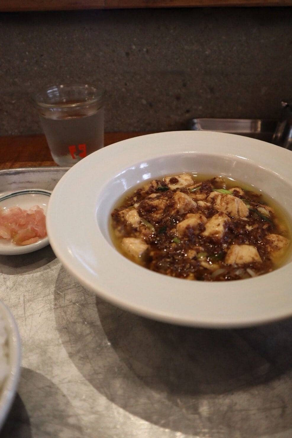 長野・上諏訪の「麻婆食堂どんどん」の麻婆定食