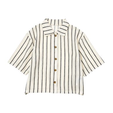 アメリカンホリックの透け感シャツは、メッシュ風の素材感でメンズライクに着こなせます【リンネル10月号】
