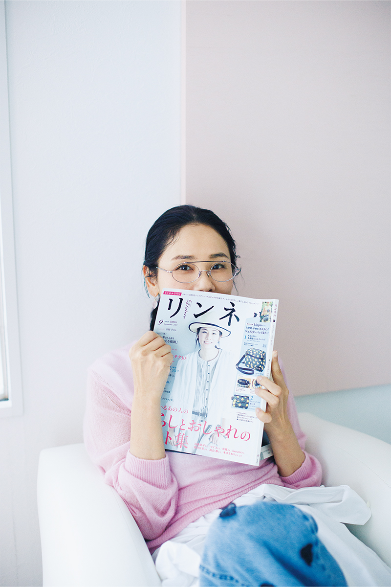 「年齢を重ねることへの焦りは、励みにも。自分の現在地を確認しながら、走り続けていきます」と話す吉田羊さん。