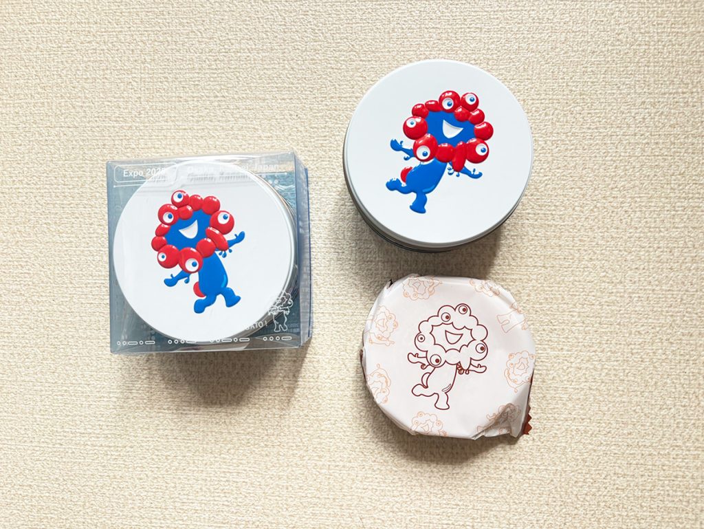 神戸風月堂のゴーフルが入ったミャクミャク缶