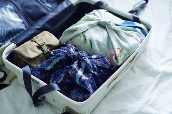旅には風呂敷が使える