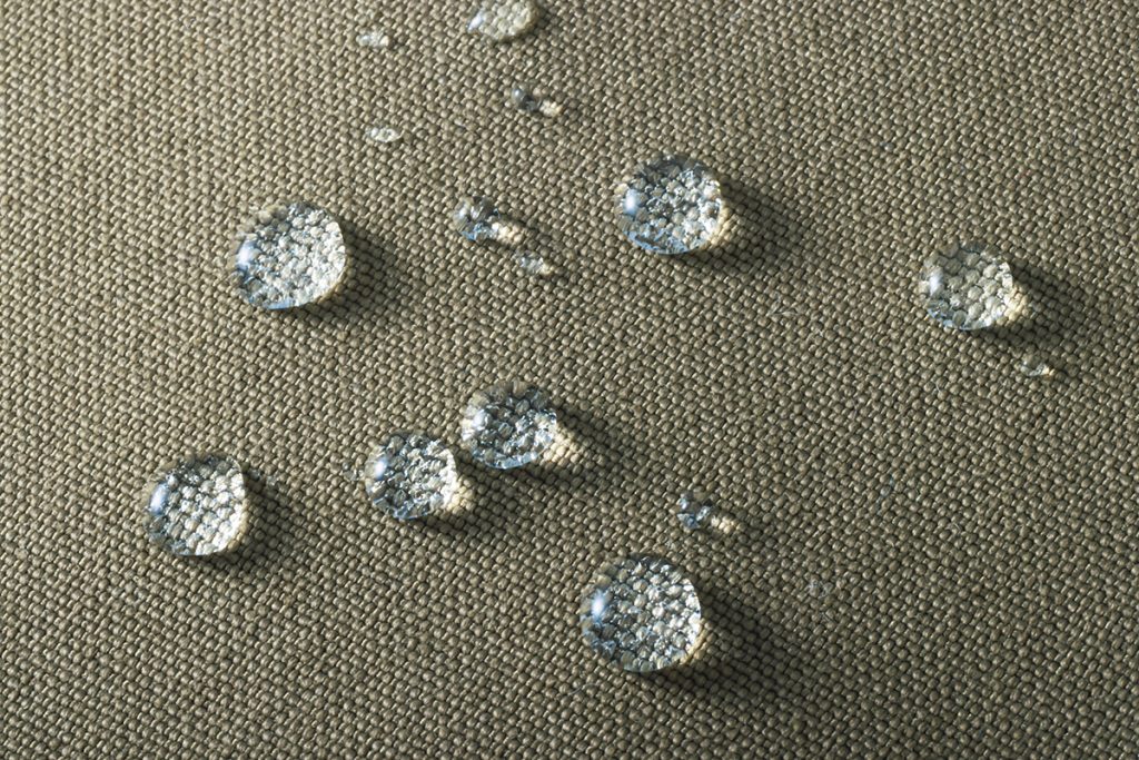 【リンネル監修ランドセルリュック“LEAFY”】撥水加工なので雨や水から中身を守るだけでなく汚れにくいのもポイント
