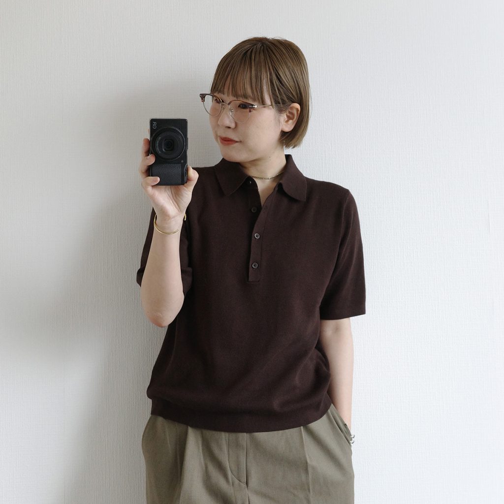 洗濯機洗いができて、からだのラインをひろわないポロセーターにきゅん