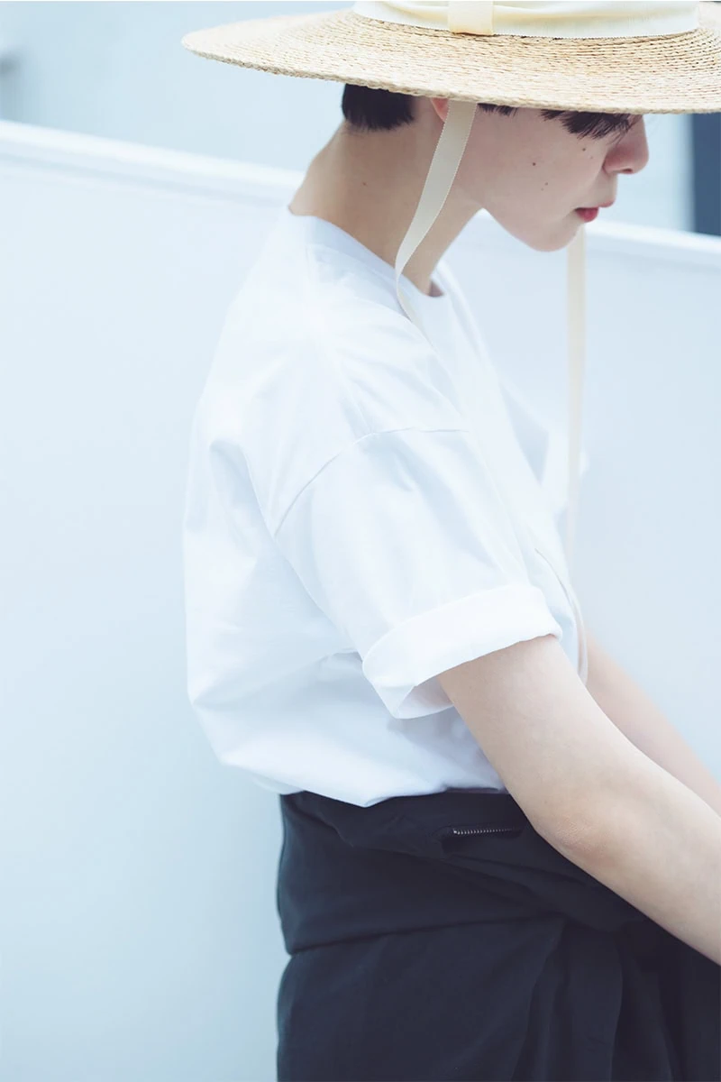 ヘインズのTシャツは、地厚でほんのりハリ感のある素材が◎