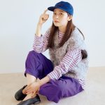 ゆべしさんが着こなすグレー×パープルで作る上品カジュアル【リンネル11月号】