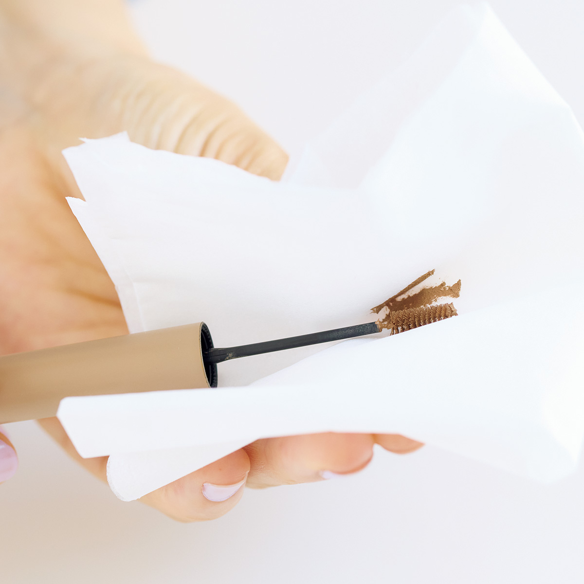 ナチュラルメイクのやり方｜眉毛・アイブロウ